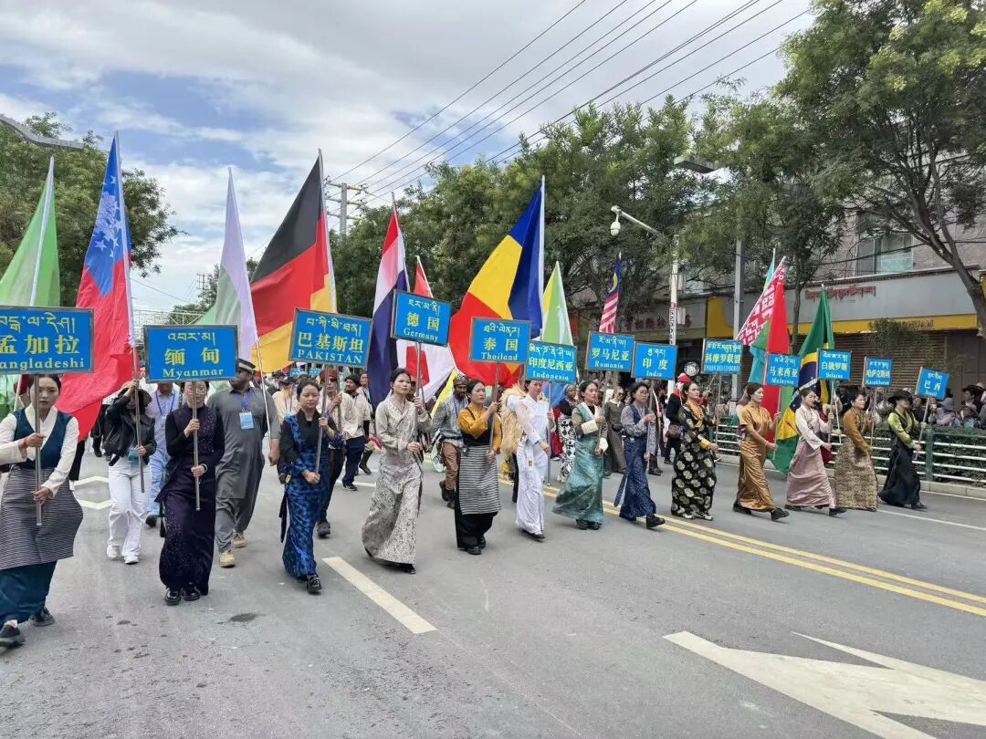 2025年第八届“五彩神箭”国际民族传统射箭邀请赛隆重开幕